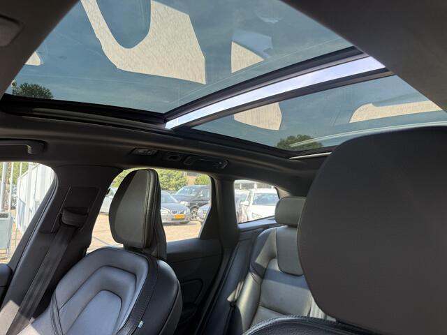 Volvo XC60 2.0 T8 Twin Engine R-Design FULL OPTION