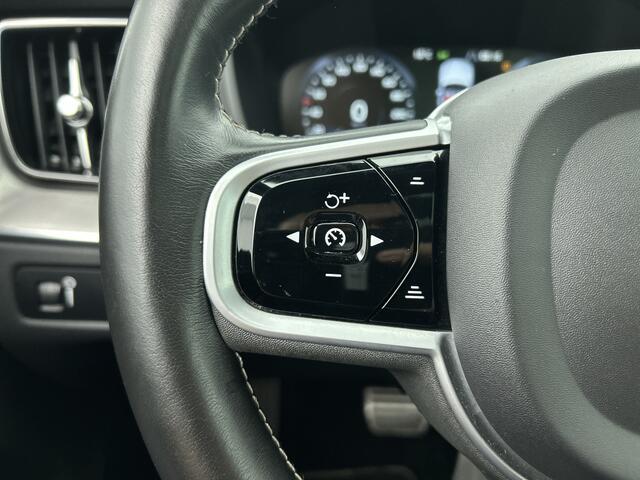 Volvo XC60 2.0 B5 AWD R-Design Pano | Leder | Memory Stoelen