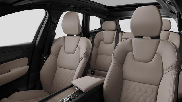 Volvo XC60 2.0 T6 Plug-in hybrid AWD Plus Bright | Verwacht Sept. 2025 | Schuif/Kantel Panoramadak | Head-Up Display | 360º Camera | Actieve Luchtvering | 20" Lichtmetalen Wielen