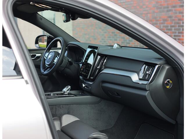 Volvo XC60 T8 AWD Polestar Engineered | Bow&Wil - Pano - Trekhaak