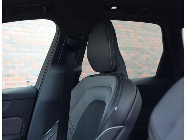 Volvo XC60 T6 AWD Ultra Black Edition | Trekhaak - Head Up - Direct leverbaar ZWART 1319193