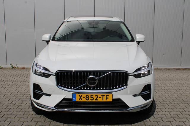 Volvo XC60 T8 455 pk Plug-in hybrid AWD Plus Bright | Trekhaak | Harman Kardon | Verw. voorruit