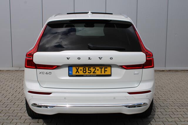 Volvo XC60 T8 455 pk Plug-in hybrid AWD Plus Bright | Trekhaak | Harman Kardon | Verw. voorruit