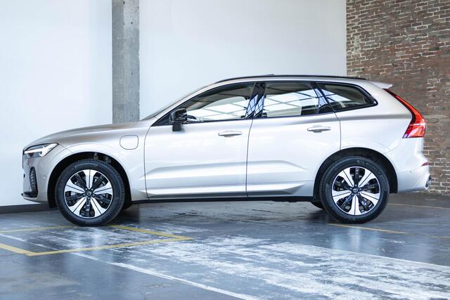 Volvo XC60 T6 Automaat AWD Plus Dark | Verwarmbare Voor- En Achterstoelen | 360 Graden Camera | Apple Carplay/Android Auto | Adaptieve Cruise Control | Electronic Climate Control| Elektrisch Glazen Panorama Dak | Dodehoekdetectie Met Correctie | Draadloze Telefoonla