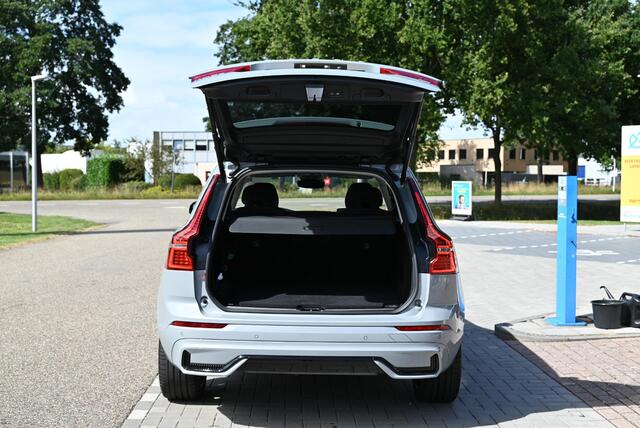 Volvo XC60 2.0 T6 Plug-in hybrid AWD Plus Dark