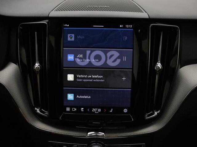 Volvo XC60 T6 350PK AWD Plus Dark / Camera rondom / Harman en Kardon audio / Panorama dak / Stoel/- en stuurverwarming / Trekhaak /