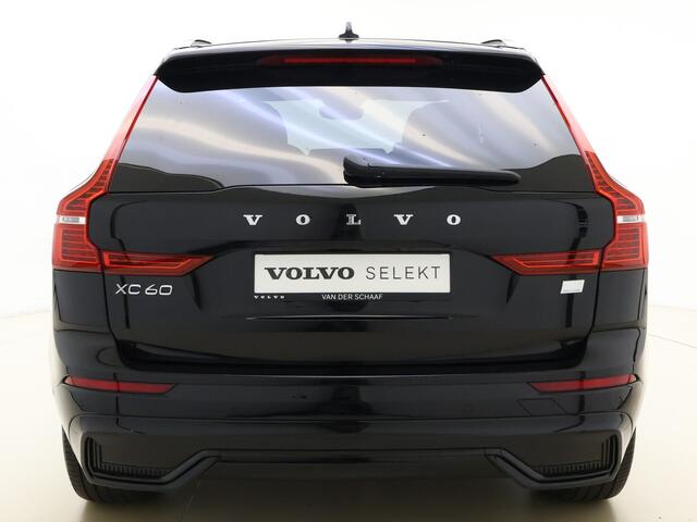Volvo XC60 T8 455pk AWD Plus Dark / Panorama dak / Stoel/- en stuurverwarming / Camera rondom / Contourstoelen / Trekhaak /