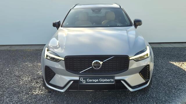 Volvo XC60 2.0 T8 PHEV AWD Ultra Dark Luchtvering - Bowers Wilkins Sound - 22 Licht metalen Wielen - Gelamineerde zijruiten - Maddage funcite voorstoelen - Alarm - Climate - RC20 Lederen interieur