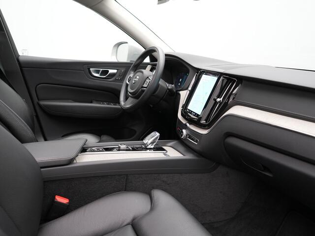 Volvo XC60 T8 AWD Inscription Long Range Plug In Hybrid 455pk Dealer O.H PHEV | Trekhaak Af Fabriek | Panodak | Adaptive Cruise | Lederen Sportstoelen Memory & Verwarmd | Stuur Verwarmd | Navigatie | Apple Carplay | DAB |