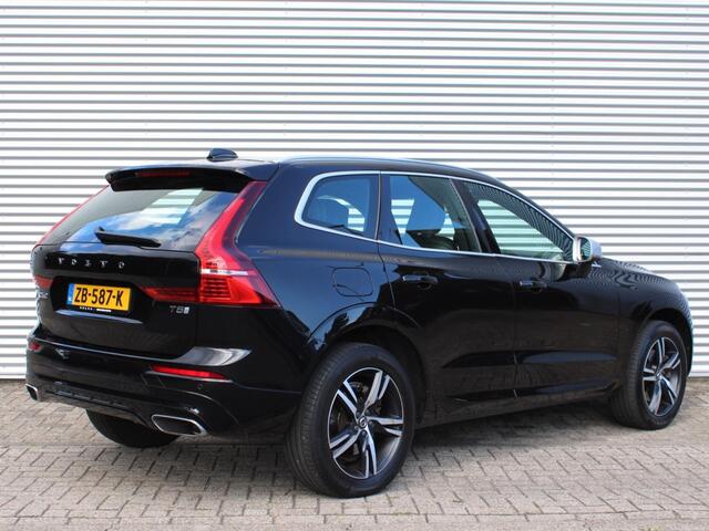 Volvo XC60 2.0 T5 R-Design Automaat / Leder-Alcantara bekleding / 19" velgen