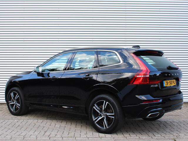 Volvo XC60 2.0 T5 R-Design Automaat / Leder-Alcantara bekleding / 19" velgen