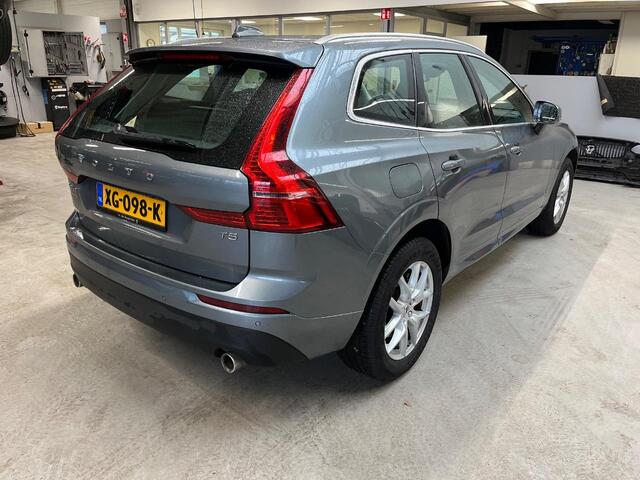 Volvo XC60 2.0 T5 Momentum | Trekhaak | Trekgewicht | Leder | Zitting verlengers | Stuur + Stoelverwarming |