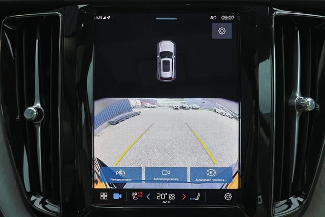 Volvo XC60 T6 Plug-in hybrid AWD Plus Bright - LONG RANGE - Panorama/schuifdak - IntelliSafe Assist & Surround - Nappaleder - Stoelverwarming / -ventilatie - Parkeercamera achter - Parkeersensoren voor & achter - Elektr. bedienb. voorstoelen met geheugen - Draadloze