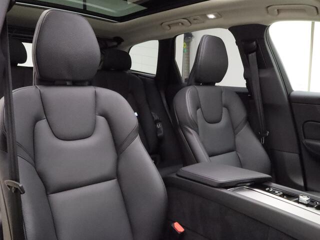 Volvo XC60 T6 350pk AWD Plus Dark / Luchtvering / Harman en Kardon audio / 21 inch velgen / Camera rondom / Panorama dak / Trekhaak /
