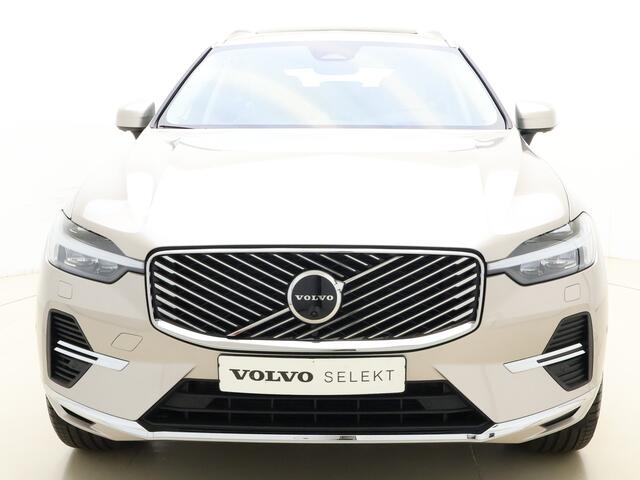 Volvo XC60 T6 AWD 350pk Ultra Bright / Luchtvering / Bowers en Wilkins audio / HUD / 360 camera / Stoelmassage /