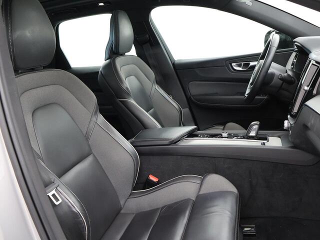 Volvo XC60 2.0 T6 PHEV 340 PK R-DESIGN + PANORAMA | STUUR/STOELVERW. | ADAPTIVE CRUISE