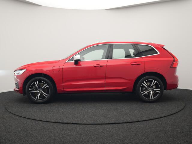 Volvo XC60 T8 Twin Engine AWD R-Design Plug in Hybrid 391pk PHEV | Trekhaak af Fabriek | Panodak | Pilot Assist | Adaptive Cruise | 360 Camera | Carplay | Keyless |