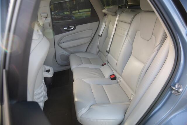 Volvo XC60 2.0 T5 Inscription , Luchtvering, Panoramadak, Trekhaak,