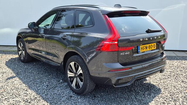 Volvo XC60 2.0 T8 Phev AWD Ultra Dark 360 Camera - Leder pakket - Privacy Glas - 21 Inch Licht metaal