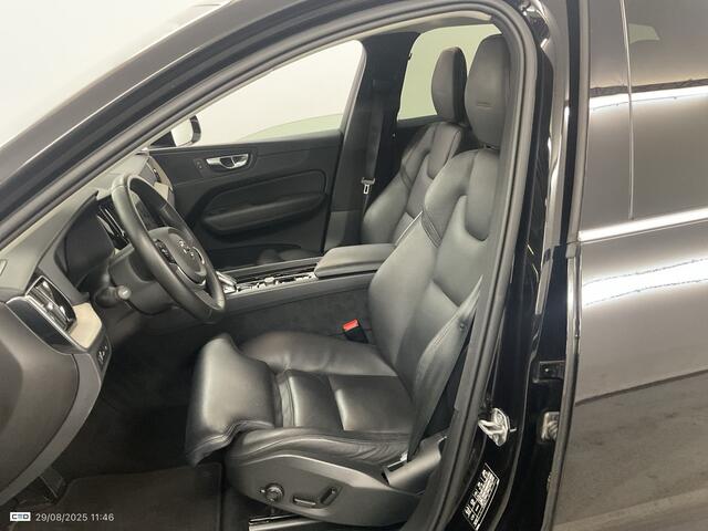 Volvo XC60 2.0 T8 Twin Engine AWD Inscription PANODAK | TREKHAAK | LEER | NAVI