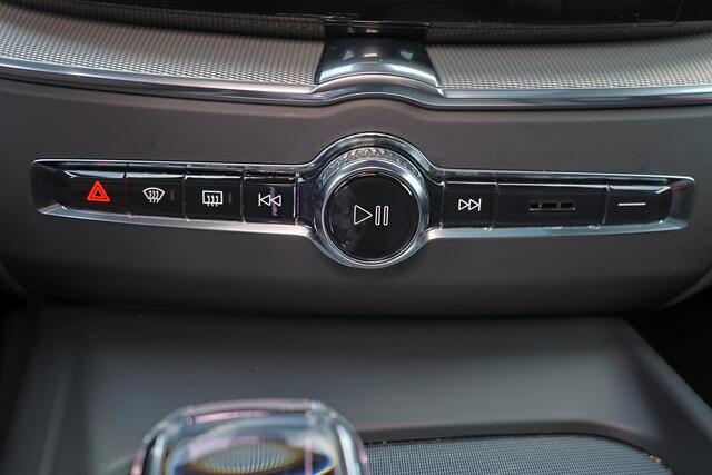 Volvo XC60 T8 Recharge AWD Polestar Engineered - LONG RANGE - Panorama/schuifdak - IntelliSafe Assist & Surround - 360º Camera - Harman/Kardon audio - Adaptieve LED koplampen - Verwarmde voorstoelen, stuur & achterbank - Parkeersensoren voor & achter - Elektr. bedie