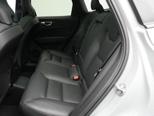 Volvo XC60 2.0 T8 Plug-in hybrid AWD Plus Dark