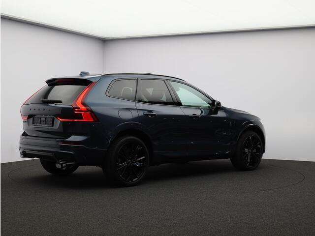 Volvo XC60 2.0 T6 Plug-in hybrid AWD Plus Black Edition / Panoramadak / Elektrische Stoelen / Harman Kardon / Stoel+Stuurverwarming / Getint Glas / BLIS / Keyless /