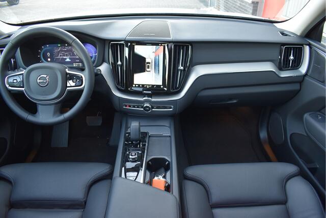 Volvo XC60 2.0 T8 Plug-in hybrid AWD Plus Dark Panorama, Pilot assist, Harman/Kardon, 360", Stuur/stoel verwarming