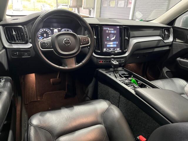 Volvo XC60 B5 Momentum Pro | harman/kardon | Leder | Keyless | Camera | Stoelverwarming