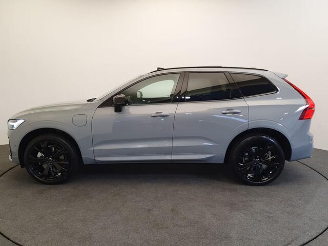 Volvo XC60 2.0 T6 Plug-in hybrid AWD Ultra Black Edition ¤79.192,- nieuw, Wegklapbare trekhaak, Panoramadak, Harman/Kardon