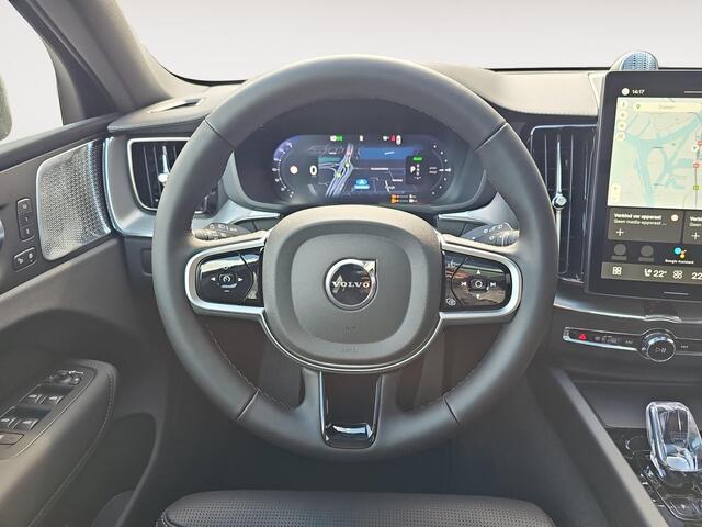 Volvo XC60 2.0 T6 Plug-in hybrid AWD Ultra Black Edition | Luchtvering | Bowers & Wilkins Audio | Extra getint glas | Nappa lederen bekleding |