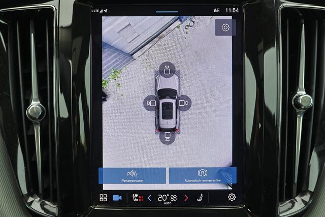 Volvo XC60 T6 Recharge AWD Plus Dark - Panorama/schuifdak - IntelliSafe Assist & Surround - 360º Camera - Verwarmde voorstoelen, stuur & achterbank - Parkeersensoren voor & achter - Elektr. bedienb. voorstoelen met geheugen - Draadloze tel. lader - Elektr. inklapbar