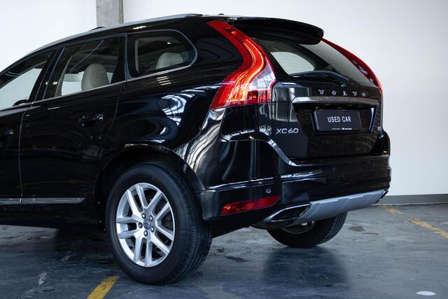 Volvo XC60 T5 Automaat FWD Polar+ | Dealeronderhouden | 2de eigenaar | Lederen bekleding | Panoramadak | Parkeerverwarming | Electrische bedienbare stoelen | Parkeersensoren voor + achter | High performance audio | Parkeercamera | Volvo on Call