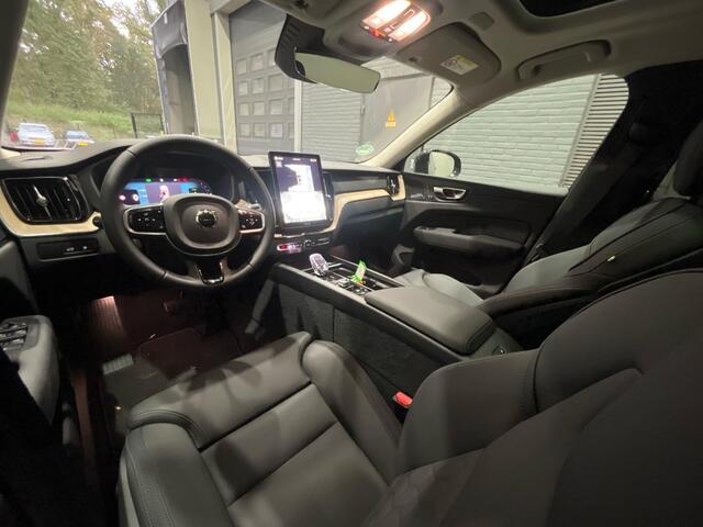 Volvo XC60 T6 Plug-in hybrid Plus Dark | FACELIFT | Head-Up | Panoramadak | harman/kardon | ACC | 360° Camera