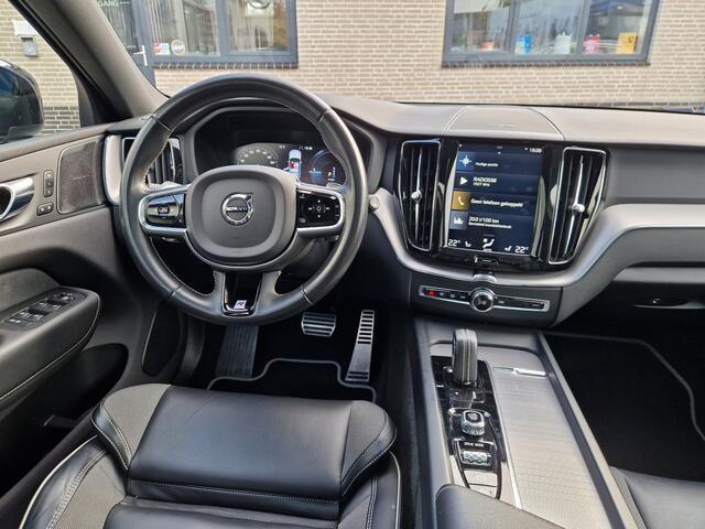 Volvo XC60 2.0 T8 Twin Engine AWD R-Design PANO | Luchtvering | Harman Kardon