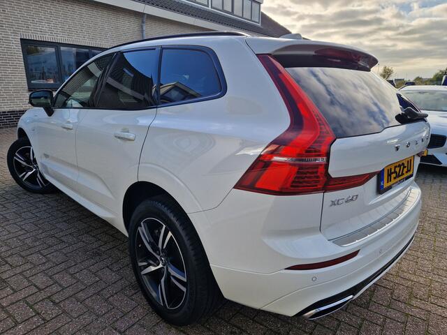 Volvo XC60 2.0 T8 Twin Engine AWD R-Design PANO | Luchtvering | Harman Kardon