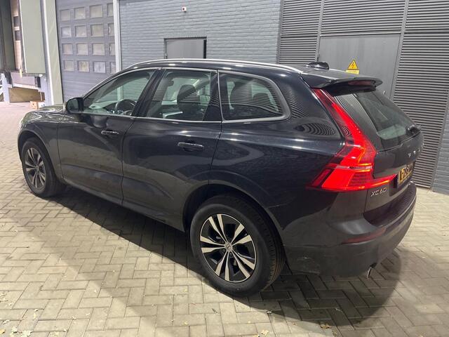Volvo XC60 B5 Momentum | ACC | Head-Up | Panoramadak | Stoel+Stuurverwarming | 360° Camera | BLIS