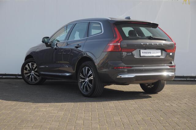 Volvo XC60 T8 390PK Automaat AWD Ultra Bright / Head-up display / Trekhaak/ Harman Kardon audio / Panoramadak / BLIS / Elektrisch bedienbare voorstoelen / Memory seats / Verwarmbare stoelen / Keyless entry /