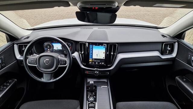 Volvo XC60 2.0 B5 Business Pro