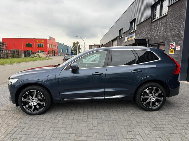 Volvo XC60 2.0 T8 Twin Engine AWD Inscription | 1E EIGENAAR | 12MND GARANTIE | PANODAK | LED | DAB | NAVI | LEDER | CARPLAY | BOMVOL | HARMAN KARDON |
