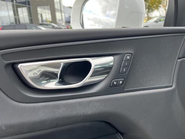 Volvo XC60 2.0 T8 Twin Engine AWD Inscription | Luchtvering | Stoelmassage | Trekhaak |