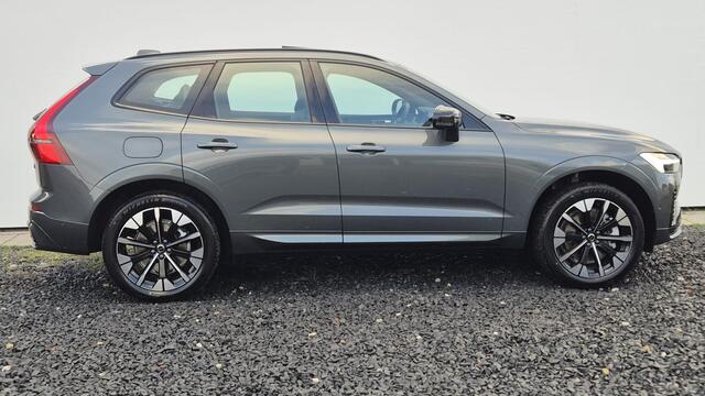 Volvo XC60 2.0 T6 Phev AWD Ultra Dark MY 2026 - 20" Wielen - Panoramadak - Lighting -Head up - H/K Audio - 360 Camera - Alarm - Climate - Full led koplampen -Donkere hemel