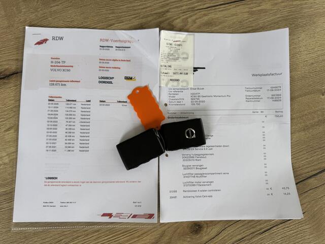 Volvo XC60 2.0 B5 Inscription GRATIS Afleverpakket! | Uitklapbare Trekhaak | 360 Graden Camera |