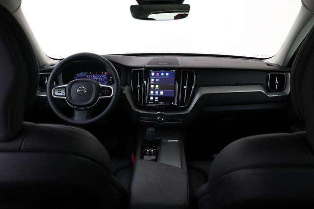 Volvo XC60 T6 PLUG-IN HYBRID AWD ULTRA DARK -PANO.DAK|HEAD-UP DISP.|360°CAM|TREKHAAK|HARMAN/KARDON