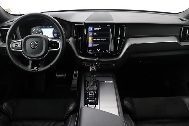 Volvo XC60 T5 R-Design | ACC | Stoelverwarming | 19 Inch | Keyless | Trekhaak