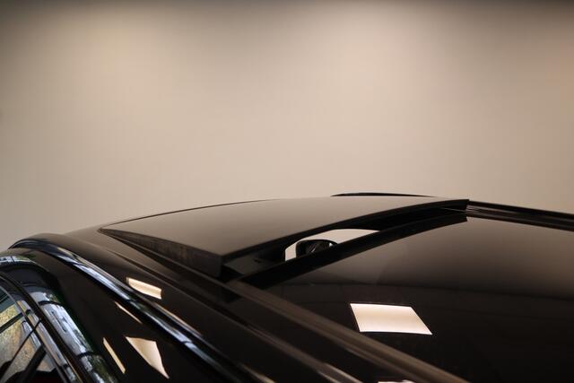 Volvo XC60 2.0 T8 Plug-in hybrid AWD Ultra Black Edition H&K Long Range Luchtvering