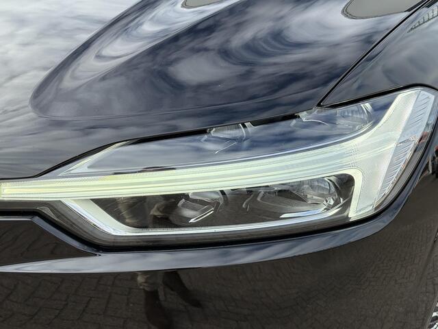 Volvo XC60 2.0 T5 R-Design | Memory stoel | Blis | Adaptieve Cruise controle | DAB | Camera | Harman/Kardon | Keyless Entry |Winter Line | Volvo On Call | getint glas |