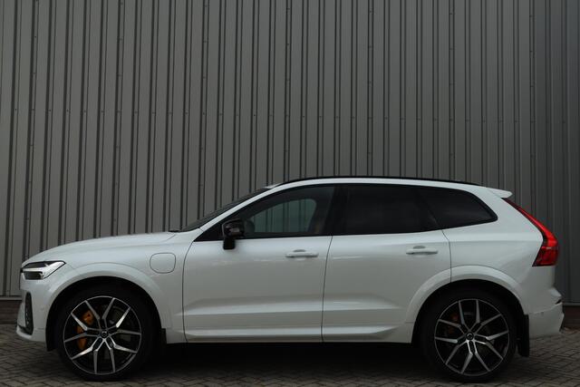 Volvo XC60 2.0 T8 Plug-in-hybrid AWD Polestar Engineered | 360-camera | Verstelbare schokdemping | Schuif/kanteldak | 22" velgen | BTW | Trekhaak | Harman Kardon |