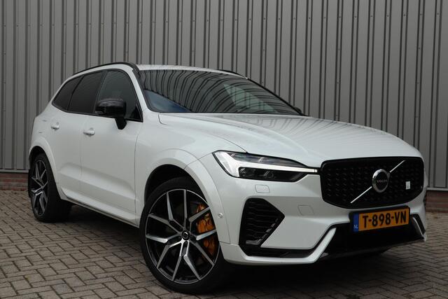 Volvo XC60 2.0 T8 Plug-in-hybrid AWD Polestar Engineered | 360-camera | Verstelbare schokdemping | Schuif/kanteldak | 22" velgen | BTW | Trekhaak | Harman Kardon |