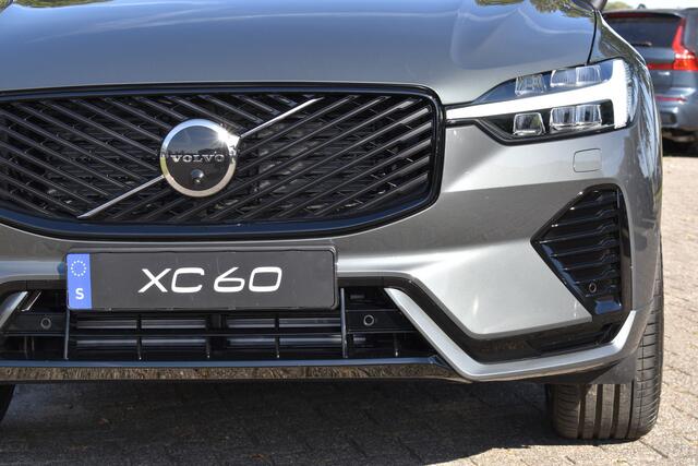 Volvo XC60 T6 350PK Plug-in hybrid AWD Ultra Dark Nieuw | Luchtvering | 21"LMV | 360 camera | Panodak | HUD | H&K